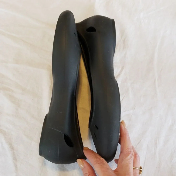 Crocs Kelli black round toe ballerina Flats 203954 Sz 9 - Picture 4 of 7